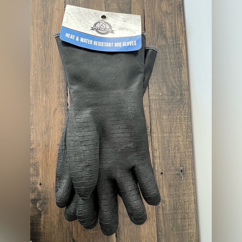 New Pit Boss Heat & Water Resistant BBQ Gloves